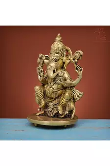 Lord Ganesha Murti on Moushak