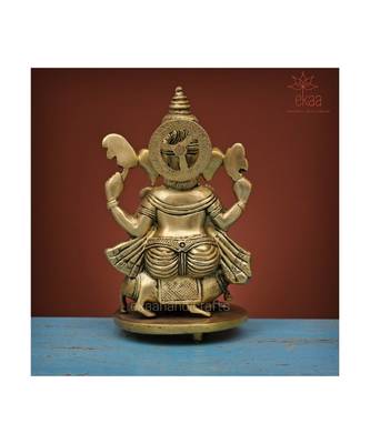 Lord Ganesha Murti on Moushak 5