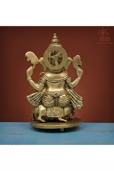 Lord Ganesha Murti on Moushak