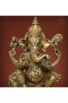 Lord Ganesha Murti on Moushak