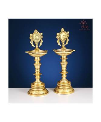 Brass Shankh Chakra Diya Pair 3