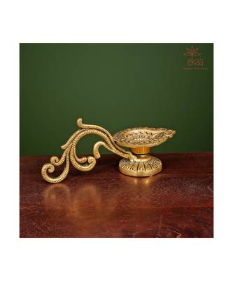 Brass Small Diya with Handle 5