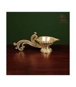 Brass Diya with Handle                Round