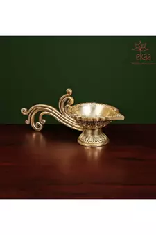 Brass Diya with Handle                Round