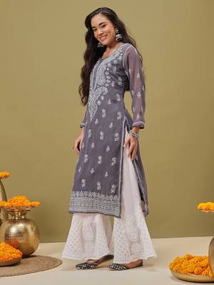 Women Hand Embroidered Grey Georgette Lucknow Chikan Kurta With Slip 3