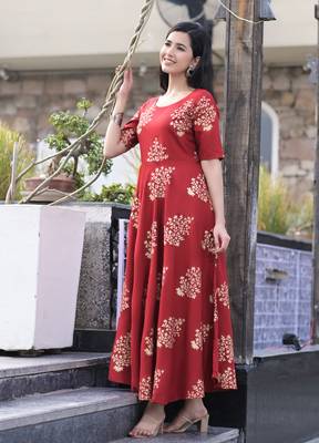 Maroon Gold Printed Rayon Flared Kurti 4