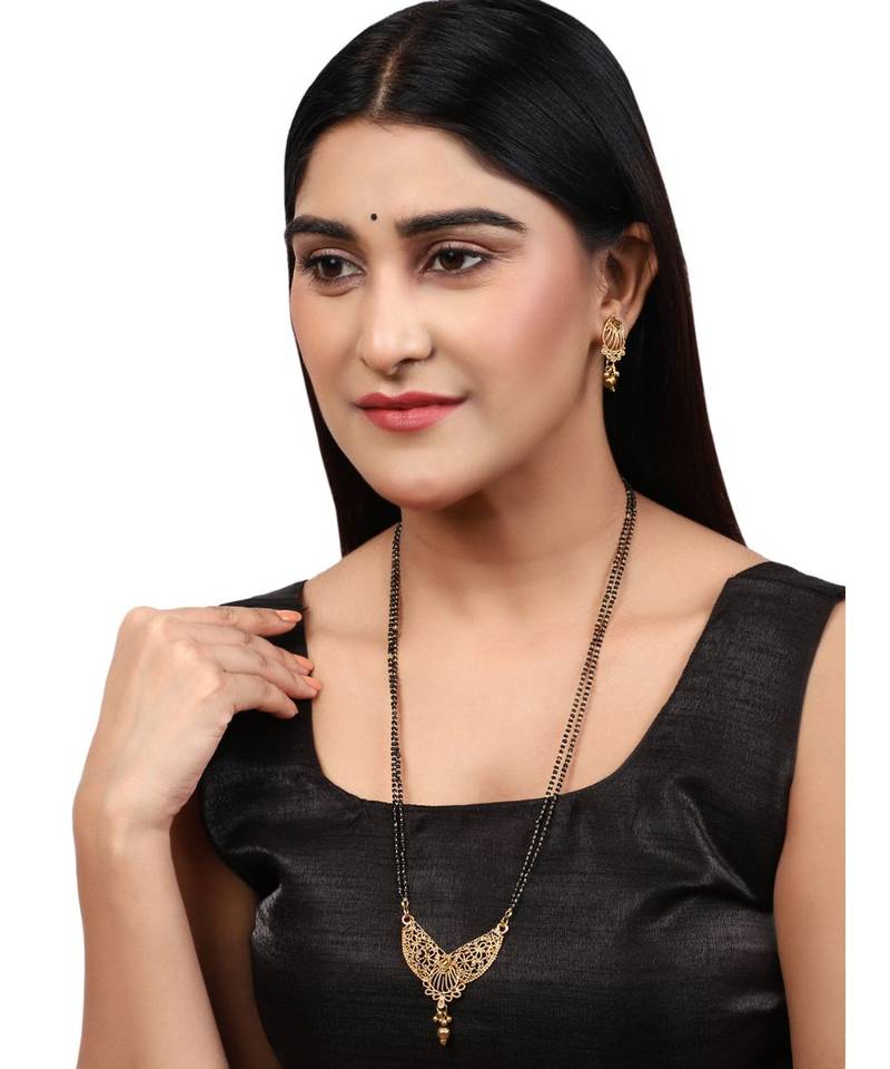 Woman Gold-Plated & Black Beaded Mangalsutra