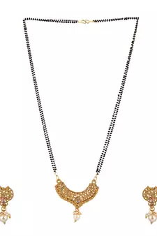 Woman Gold-Plated & Black Beaded Mangalsutra