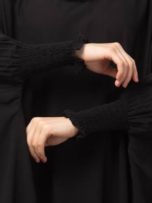 Black Kaftan Abaya With Elasticated Sleeves 5