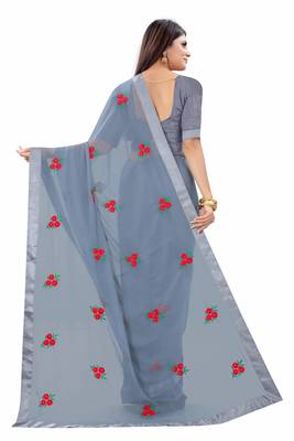 Gray Georgette Embriodered Saree With Lace and Blouse Piece. 4