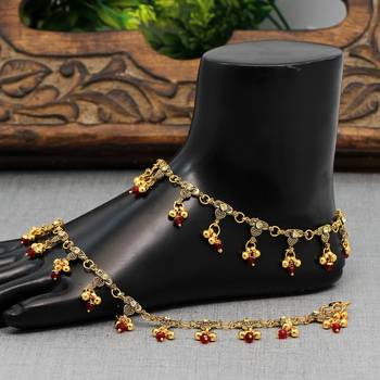 Gold anklets 1