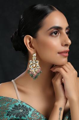 Green earrings 1