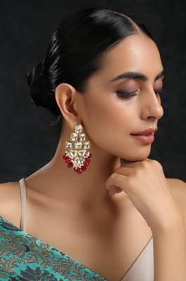 Red earrings 1