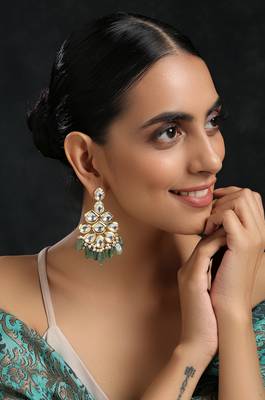 Green earrings 1