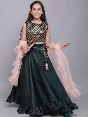 Green plain taffeta girls-top-bottom 2