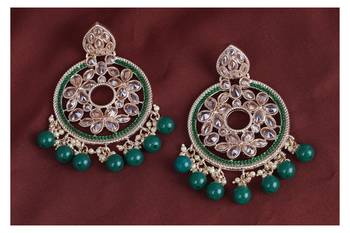 Green earrings 2