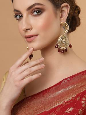 Red pearl earrings 1