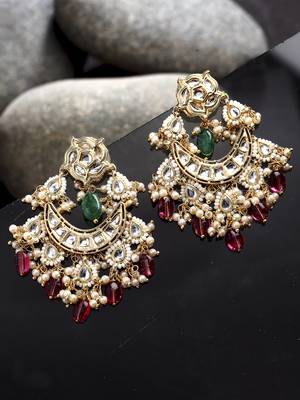 Green pearl earrings 2