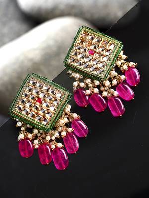 Green pearl earrings 2