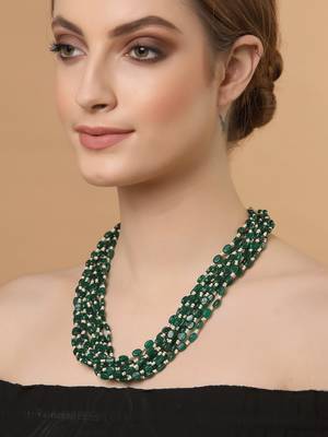 Green pearl necklaces 1