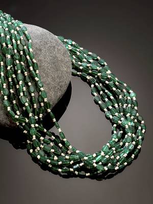 Green pearl necklaces 2