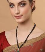 Black pearl necklaces