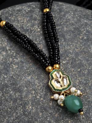 Black pearl necklaces 2