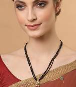 Black pearl necklaces