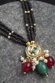 Black pearl necklaces