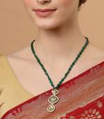 Green pearl necklaces