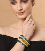 Green pearl bracelets