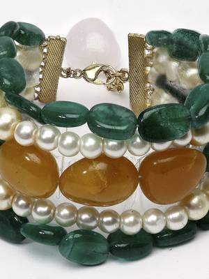 Green pearl bracelets 4