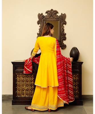 Yellow Flared Kurta Plazzo Set 3