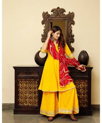 Yellow Flared Kurta Plazzo Set 8