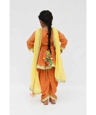 Blue Kurta And Off White Dhoti 3