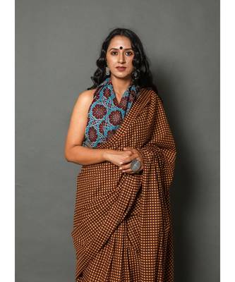  cotton printed   saree with   blouse 2