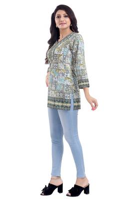 Multicolor printed crepe short-kurtis 3