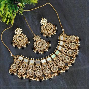 Black necklace-sets 1