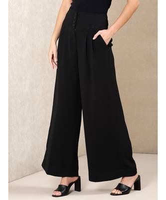 Black Wide-Legged Pants 5