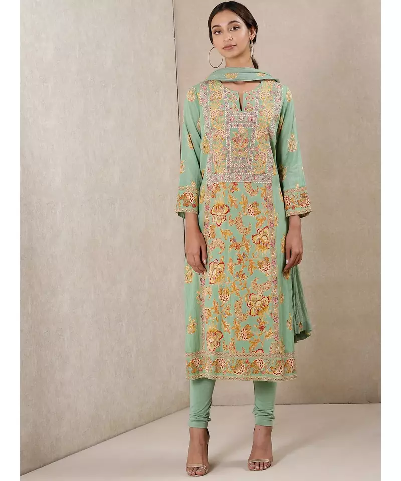 Round Neck 3/4Th Sleeve Printed Kurta With Churidar Legging And Dupatta