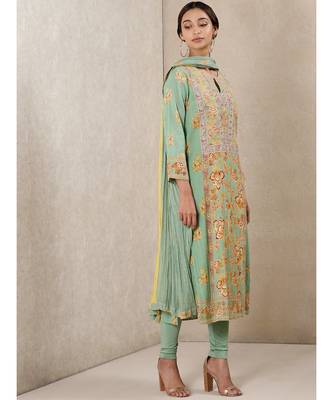 Round Neck 3/4Th Sleeve Printed Kurta With Churidar Legging And Dupatta 4