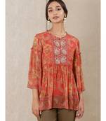 Round Neck 3/4Th Sleeve Printed Kurti With Camisole