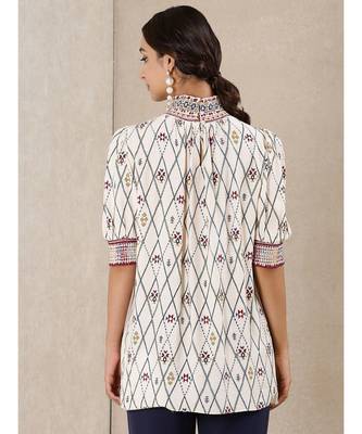 Off White Printed Kurti 3