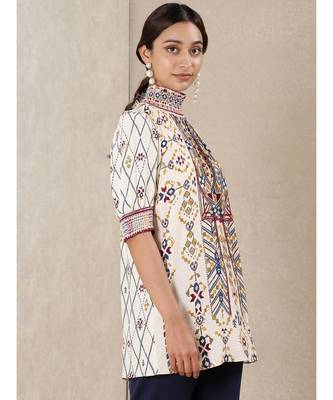 Off White Printed Kurti 4