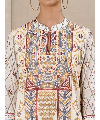 Off White Printed Kurta With Pant And Dupatta 5