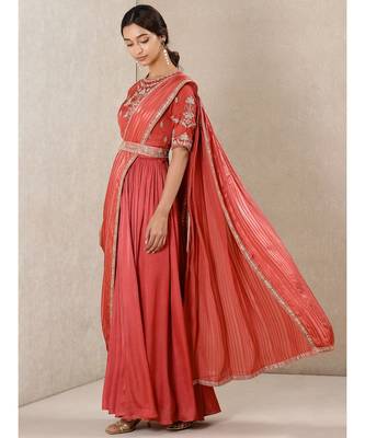 Coral Embroidered Chanderi Kurta With Dupatta And Belt 2