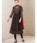 Round Neck 3/4 Sleeves Embroidered Kurta With Leggings And Dupatta