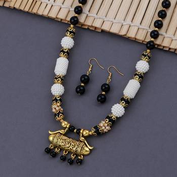 Fancy Desgine Black Mala Pearl Necklace Set For Women Girls 1