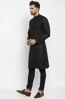 Men Black Cotton Solid Straight Kurta
