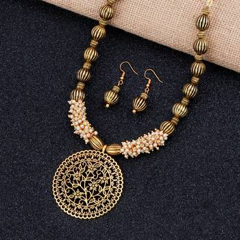 Designer Necklace Set Round Pendant Set Jewellery For Girls and Women 1